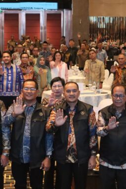 WALI KOTA TEBING TINGGI HADIRI RAKOR REGIONAL SUMATERA, PEMKO MANTAPKAN SINERGI LINTAS SEKTOR KEJAR TARGET ZERO STUNTING