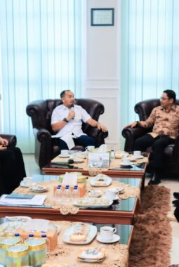 CAPAIAN IKAD KOTA TEBING TINGGI RAIH KATEGORI UNGGUL, WALI KOTA IMAN IRDIAN SARAGIH SIAP OPTIMALKAN INKLUSI KEUANGAN