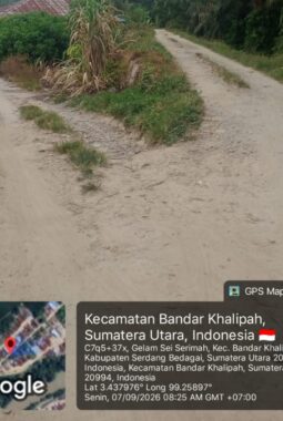 Miris! Puluhan Tahun Jalan Tanggul Sungai Jadi Akses Utama Warga, Tak Kunjung Tersentuh Pembangunan